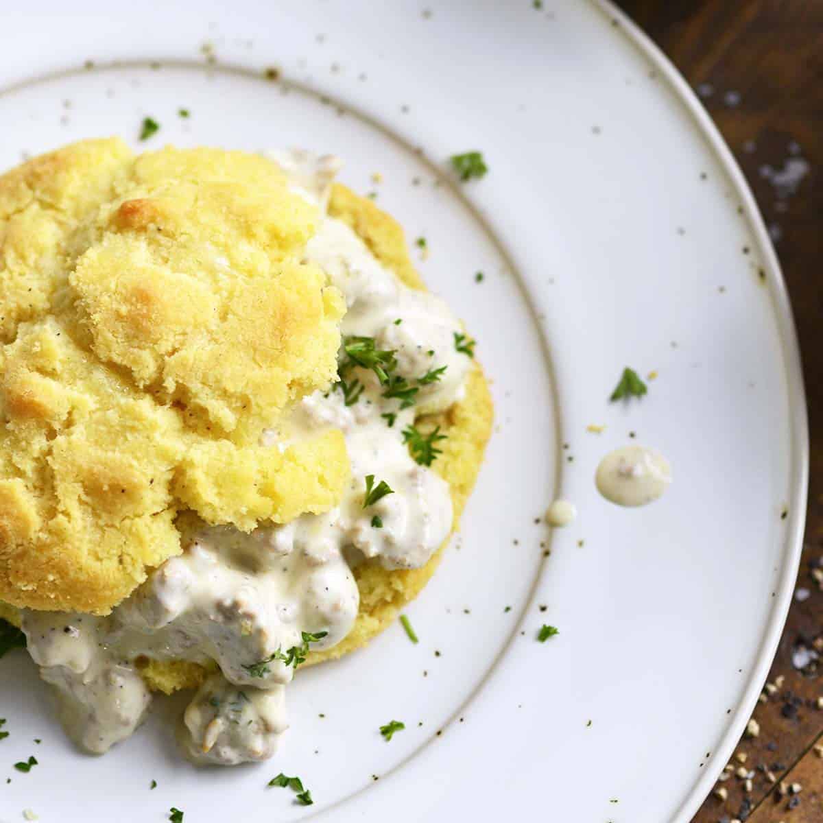 Keto Low Carb Biscuits And Gravy Recipe A Southern Staple 4587