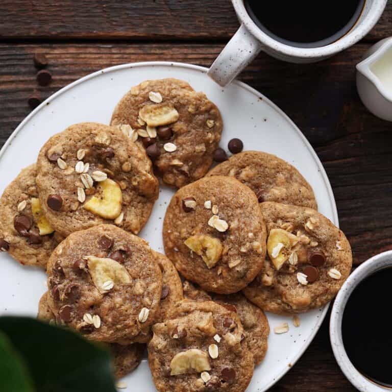 Easy 1-Bowl Chewy Double Banana Chocolate Chip Cookies Recipe - An ...