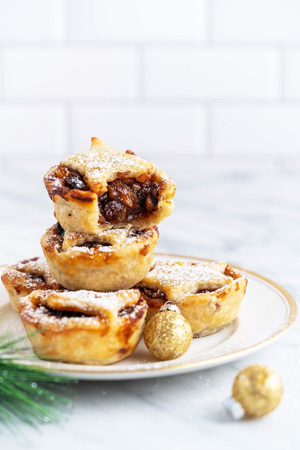 Beautiful Mincemeat Tarts Recipe - A British Christmas Tradition - An ...